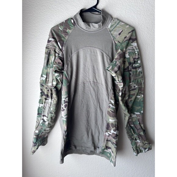 US Army Combat Camouflage Shirt Flame Resistant Multicam OCP Size Small - Picture 1 of 9